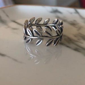Pandora laurel wreath ring - size 54 (7)